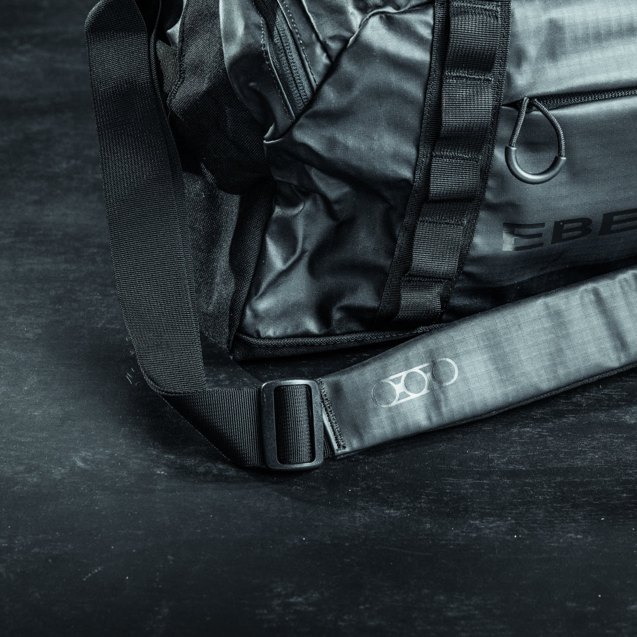 Eberlestock Hyllus Duffel | Ultra-Durable & Water Resistant w/ Internal & External Pockets